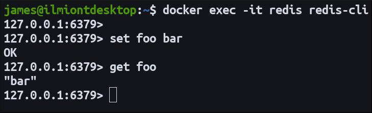 Скриншот запуска redis-cli внутри Docker-контейнера