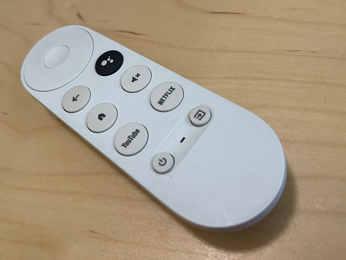 Пульт Chromecast с Google TV — быстрые кнопки YouTube и Netflix