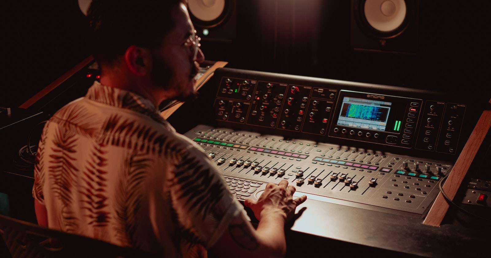 Как начать карьеру звукоинженера