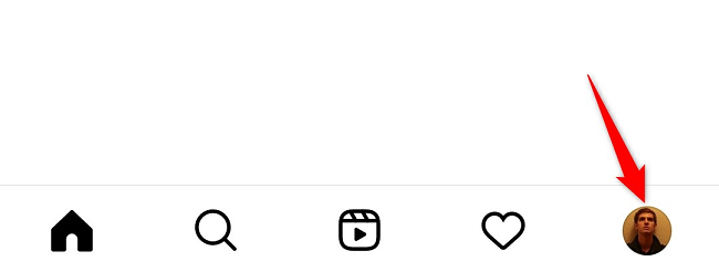 Выберите значок профиля в правом нижнем углу.