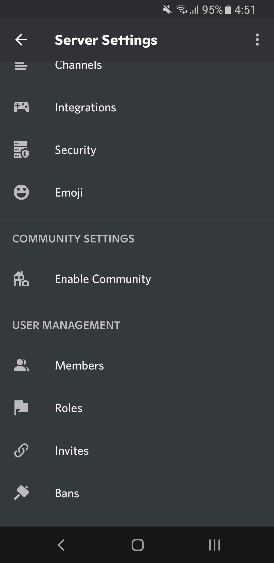 Настройки сервера в мобильном приложении Discord