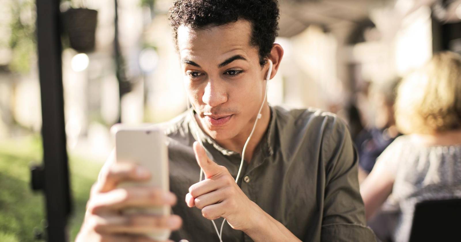 Эффекты видеозвонков на Samsung: размытие и фон