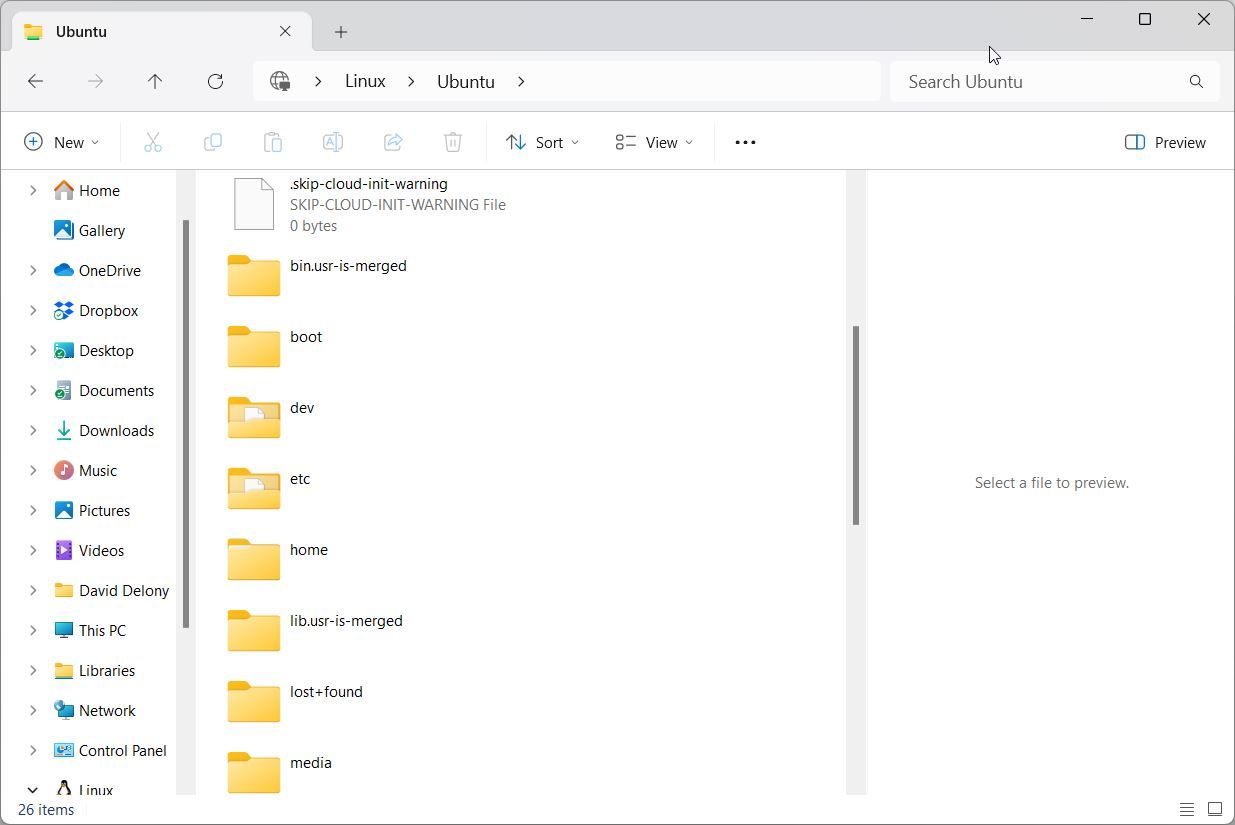 Корневая директория Ubuntu в WSL открытая в Проводнике Windows.