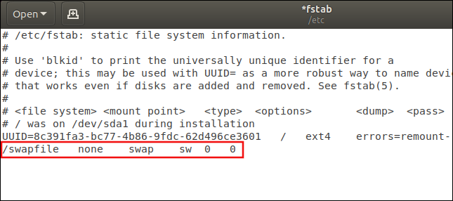 Файл /etc/fstab с выделенной строкой swapfile