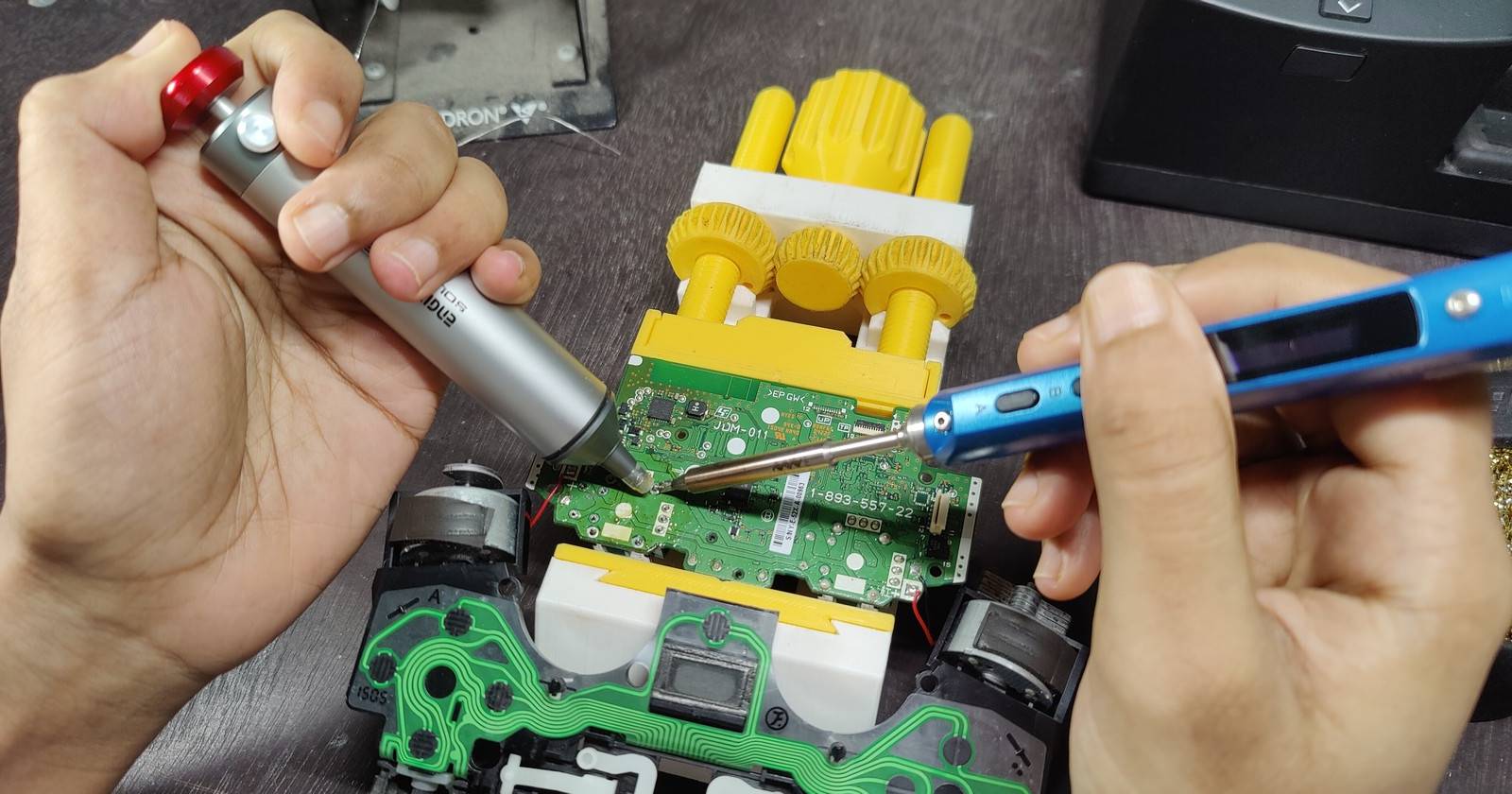 Ремонт дрейфа стиков PS4 — полное руководство