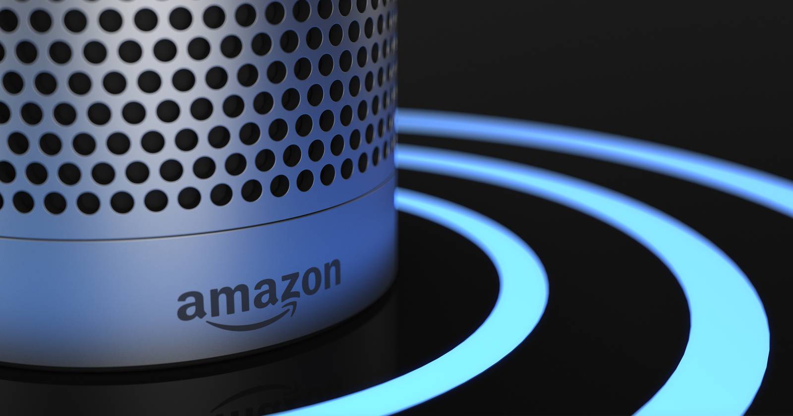 Устройство Amazon Alexa на столе