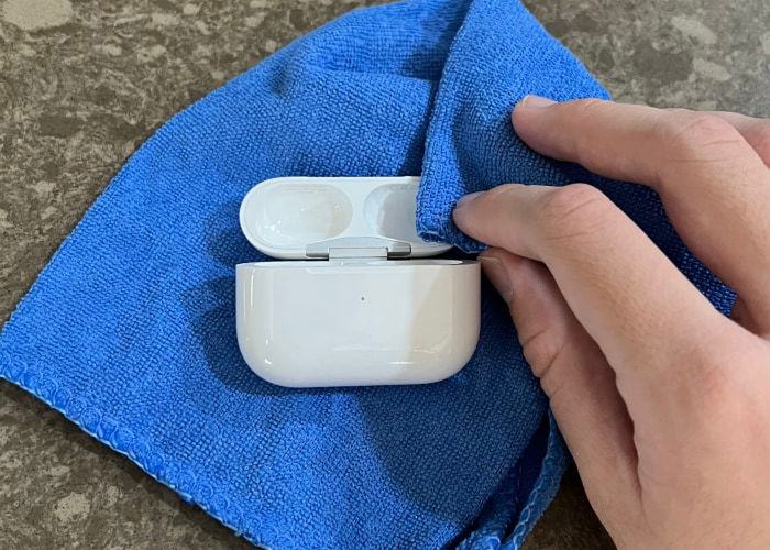 Airpods Case Wipe