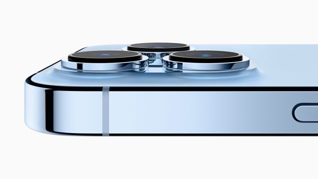 Крупный план камер iPhone 13