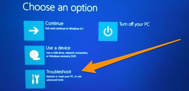 Экран выбора языка при загрузке с USB-носителя восстановления