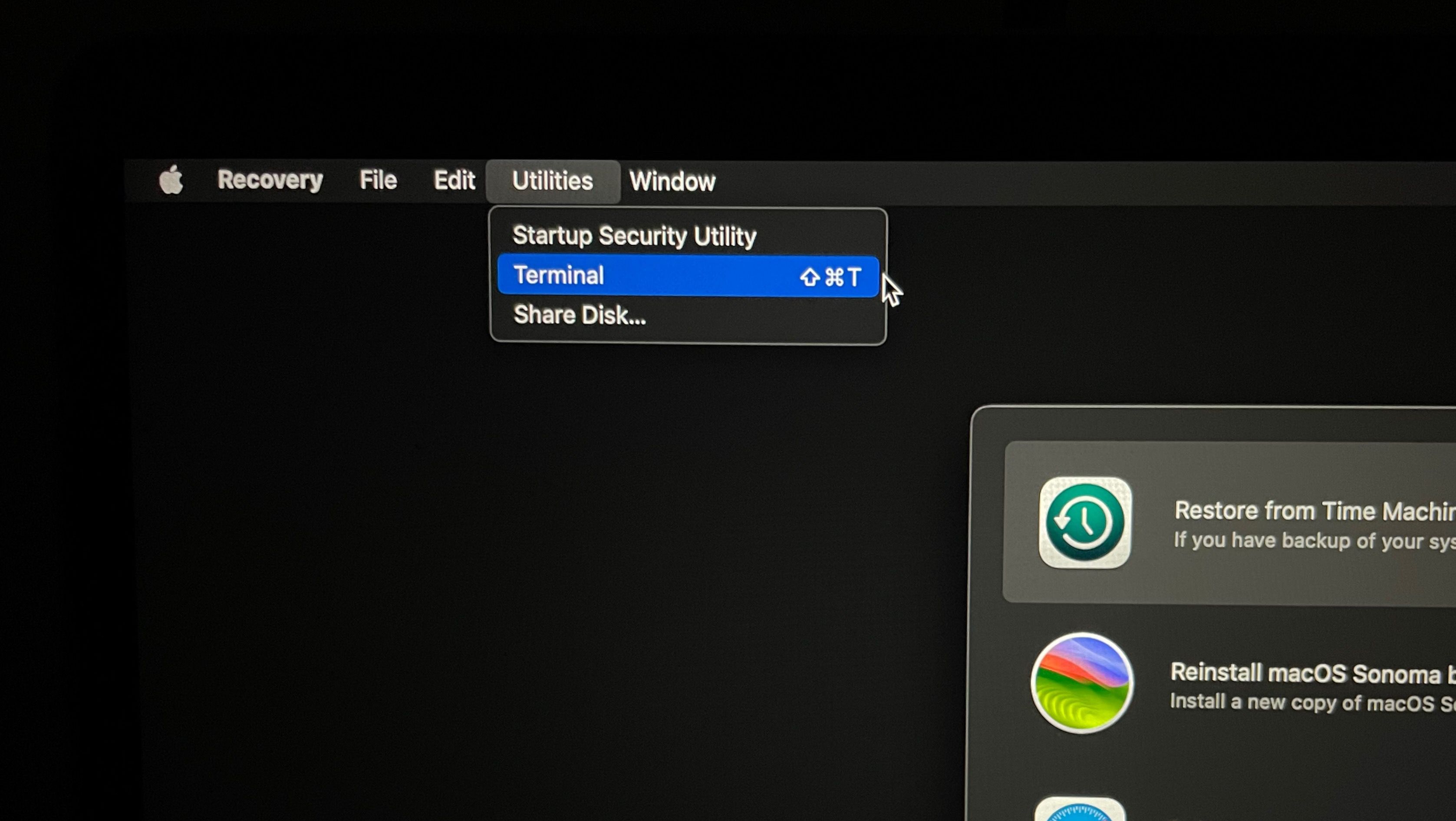 Запуск Terminal из меню Служебные программы