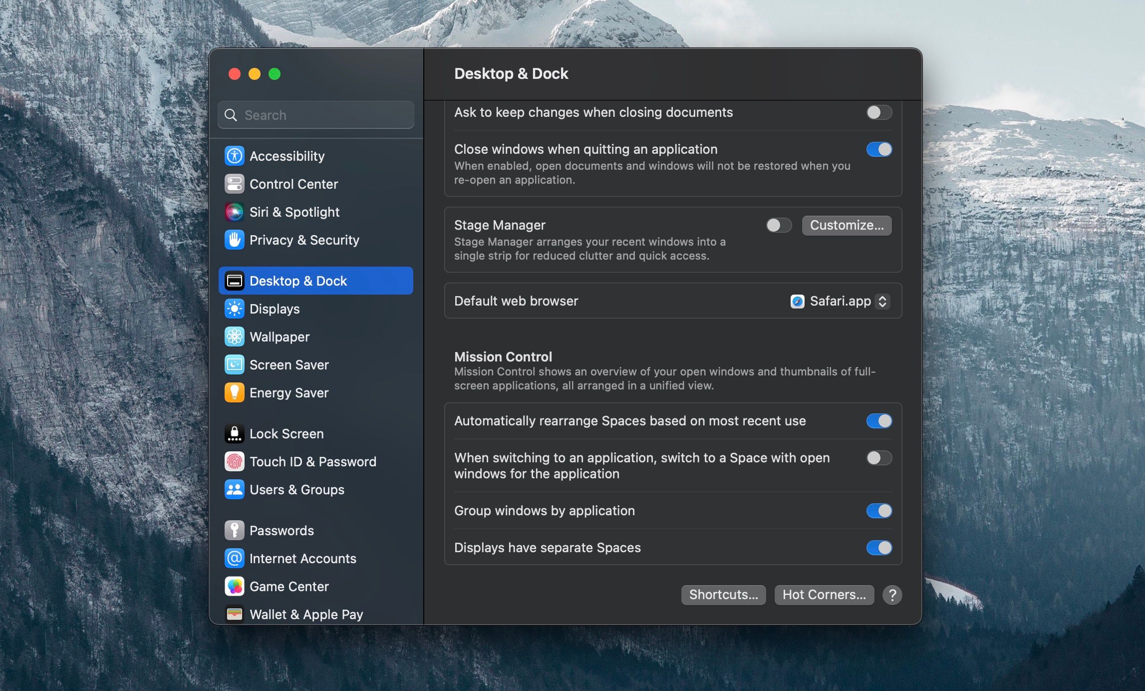 Опция Group windows by application в System Settings на Mac