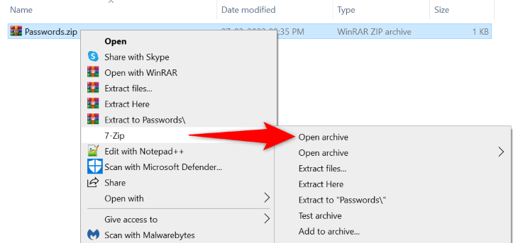 Выберите 7-Zip > Открыть архив.
