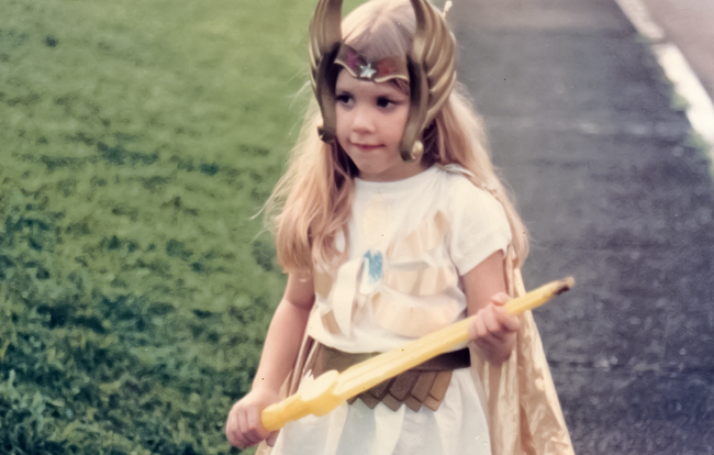 Скан открыт в Camera Raw с видимыми ползунками экспозиции и баланса белого