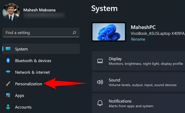 Выберите «Персонализация» слева.