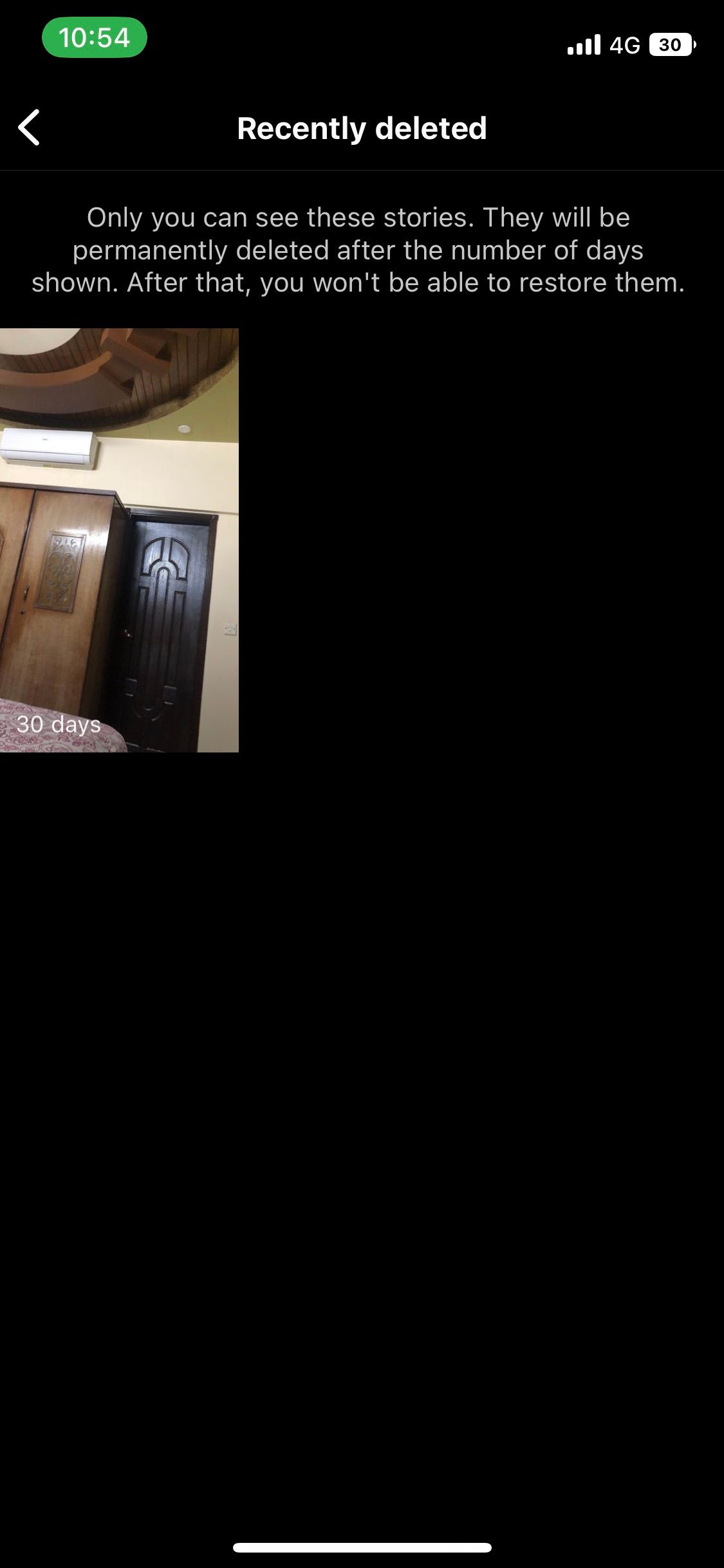 экран с недавно удалёнными историями за последние 30 дней