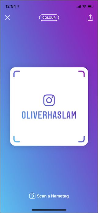 Вариант Nametag с использованием эмодзи на фоне