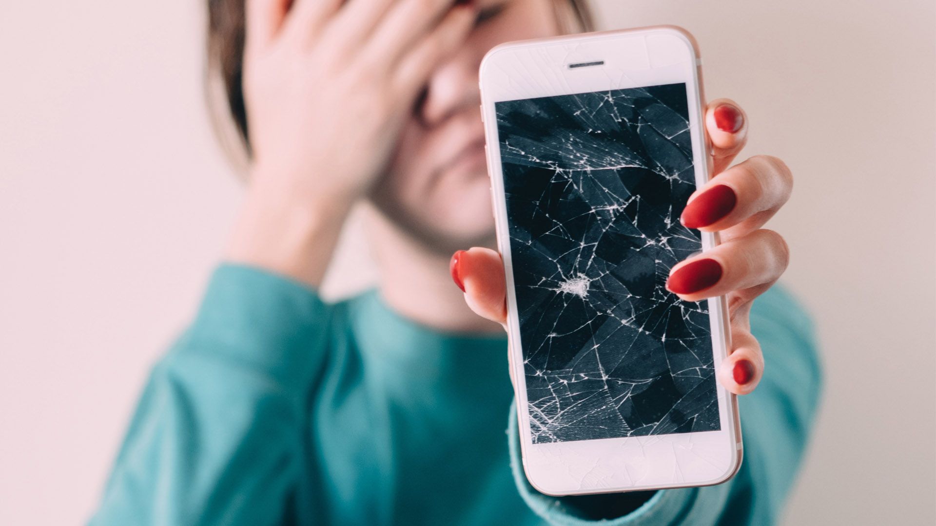 Что делать с разбитой электроникой