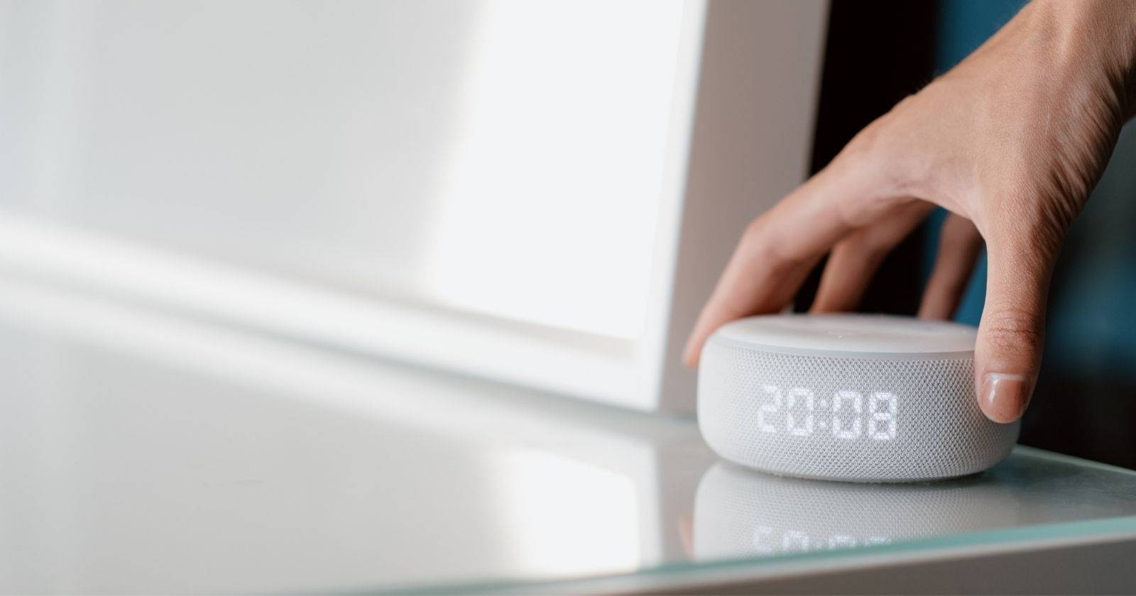 Голоса знаменитостей в Alexa — как включить