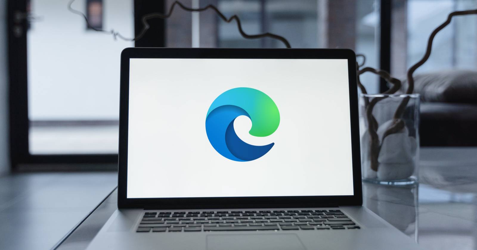 Видеозадний фон в Microsoft Edge — включение и отключение