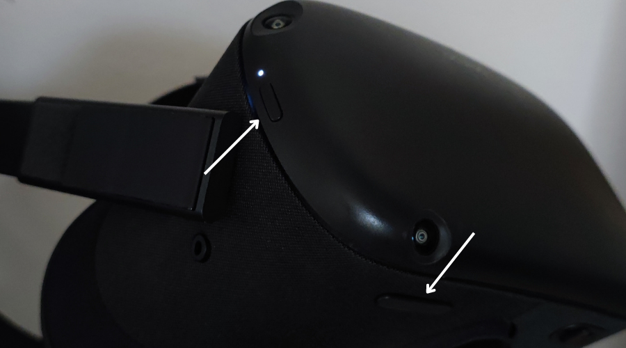 Кнопки питания и громкости на Oculus Quest
