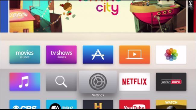Экран главного меню Apple TV с плиткой Настройки