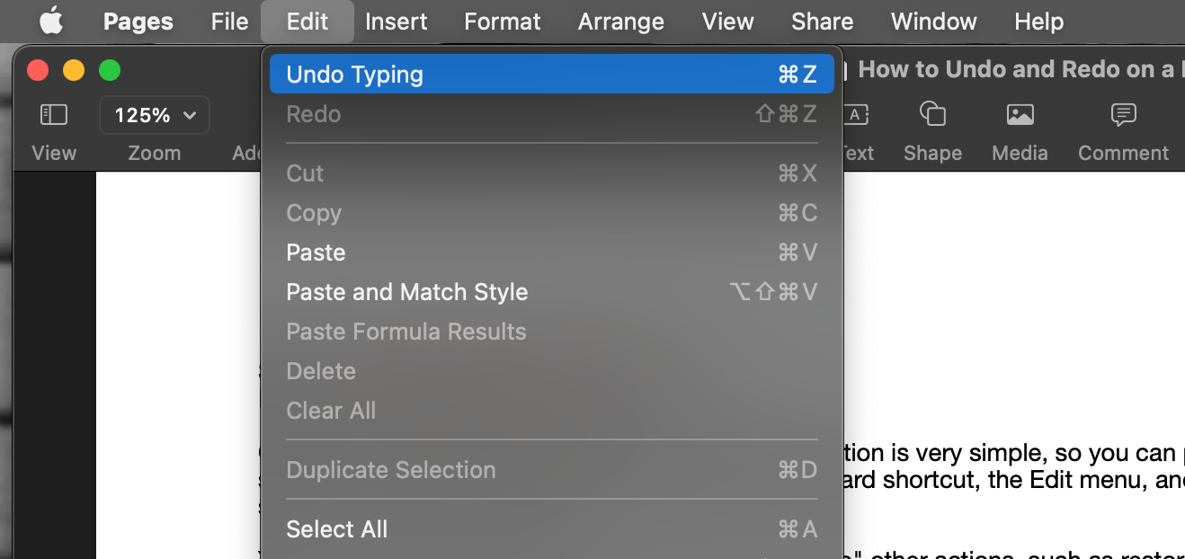 Пункты меню Edit с опциями Undo и Redo в приложении Pages на MacBook Pro