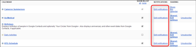 Скриншот: список календарей с кнопкой редактирования уведомлений