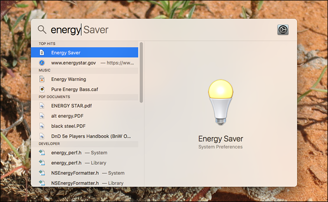 Панель энергосбережения в Системных настройках открыта из Spotlight