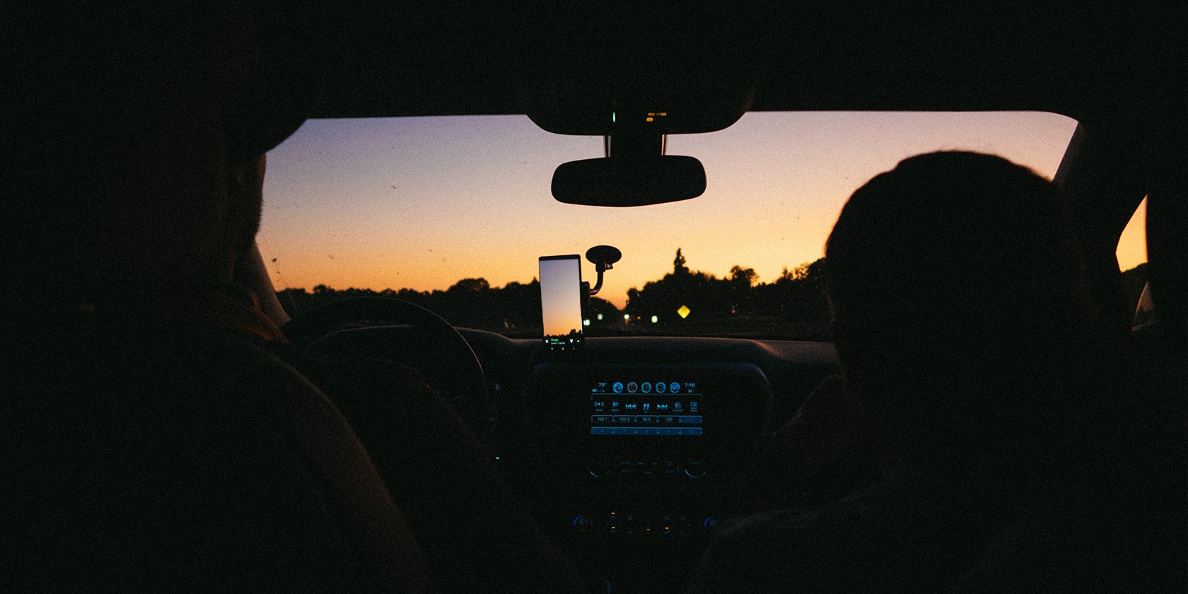 Смартфон, переоборудованный в видеорегистратор