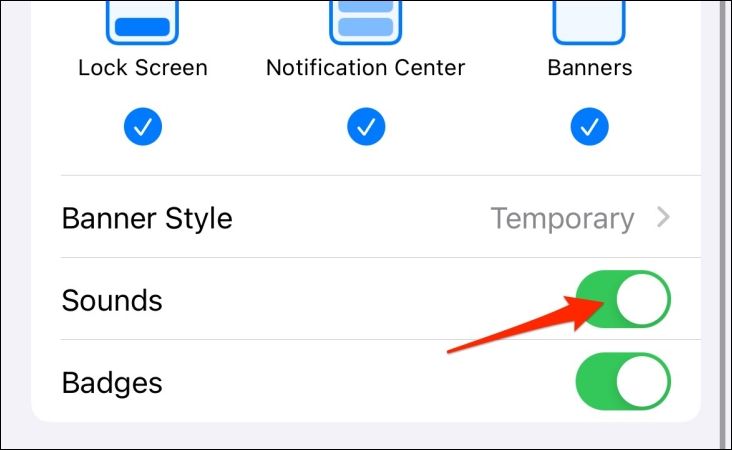 Отключение звуков уведомлений в настройках приложения iPhone.