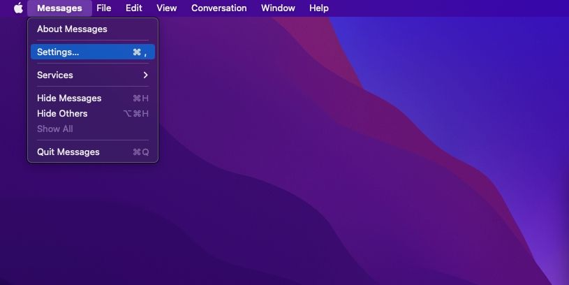 Пункт «Настройки» в строке меню приложения Сообщения на macOS