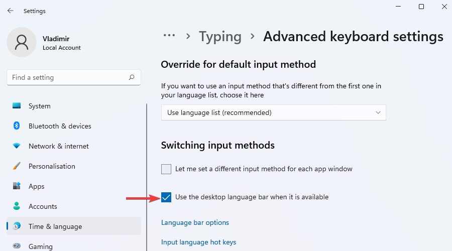 Панель языка снова видна в трее системы