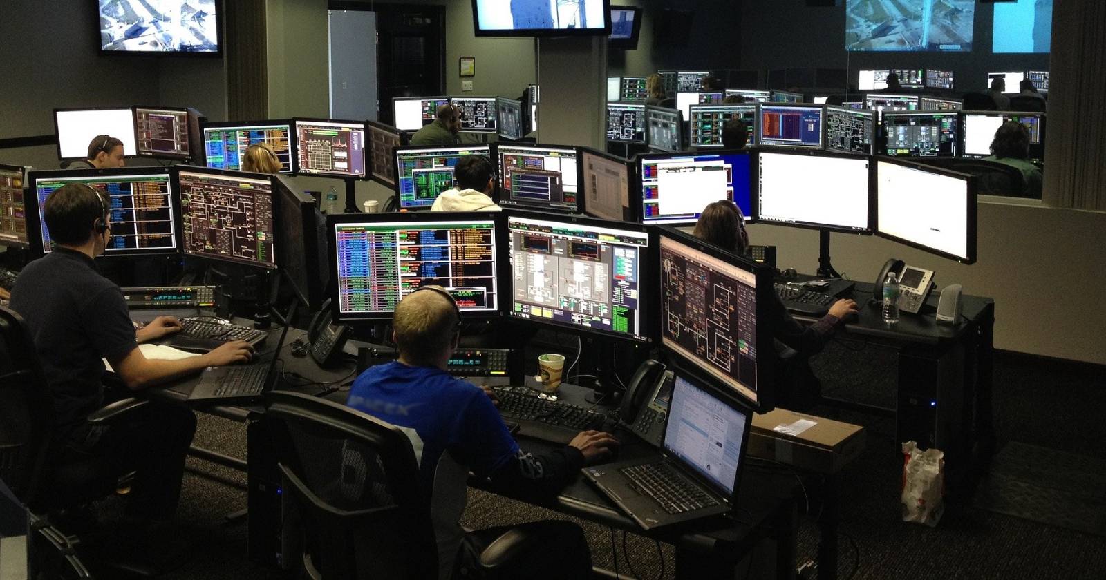 Пользователи запускают множество виртуальных машин одновременно