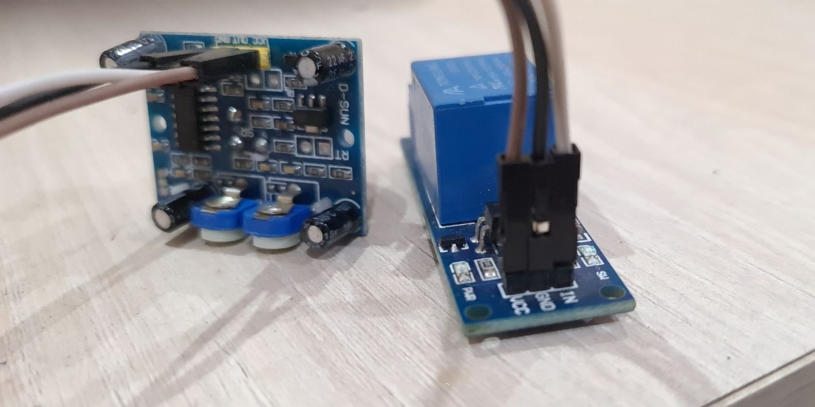 Выключатель света с датчиком движения: PIR и Wi‑Fi