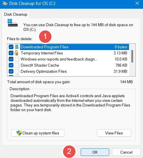 Interfaz de Liberador de espacio mostrando archivos de sistema seleccionables para eliminación