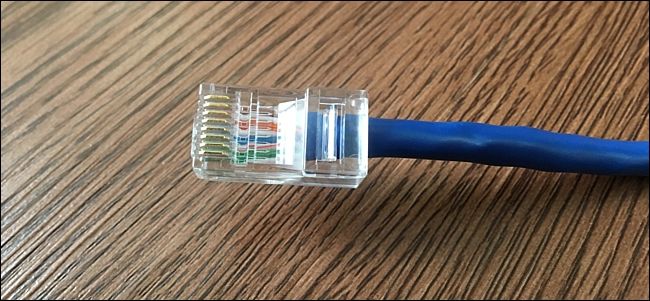 Вставка проводов в разъём RJ-45