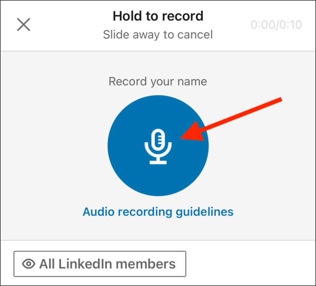 Нажмите и удерживайте кнопку микрофона и произнесите своё имя