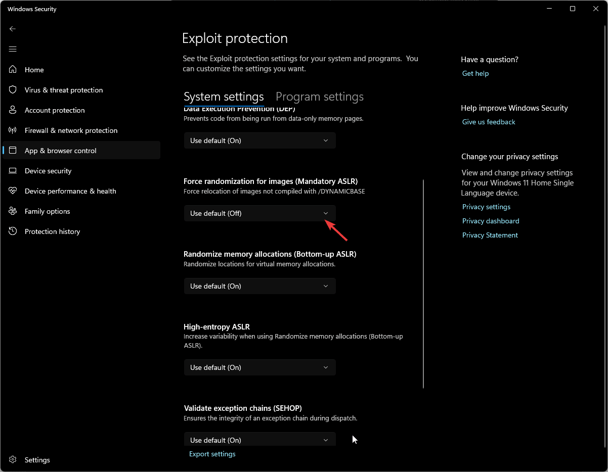 Параметр Force randomization for images установлен в Use default (Off)