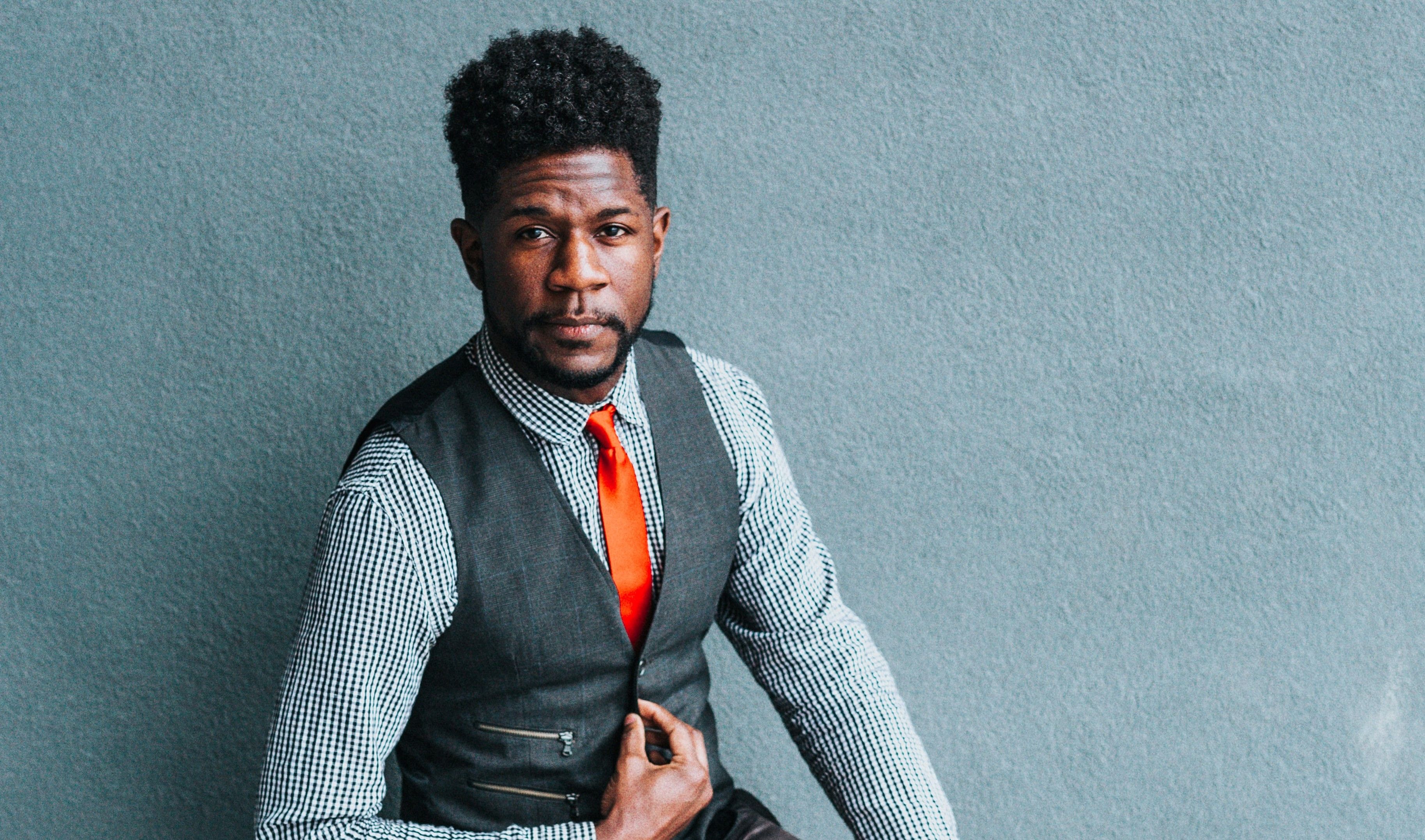 Портрет профессионала в деловом костюме