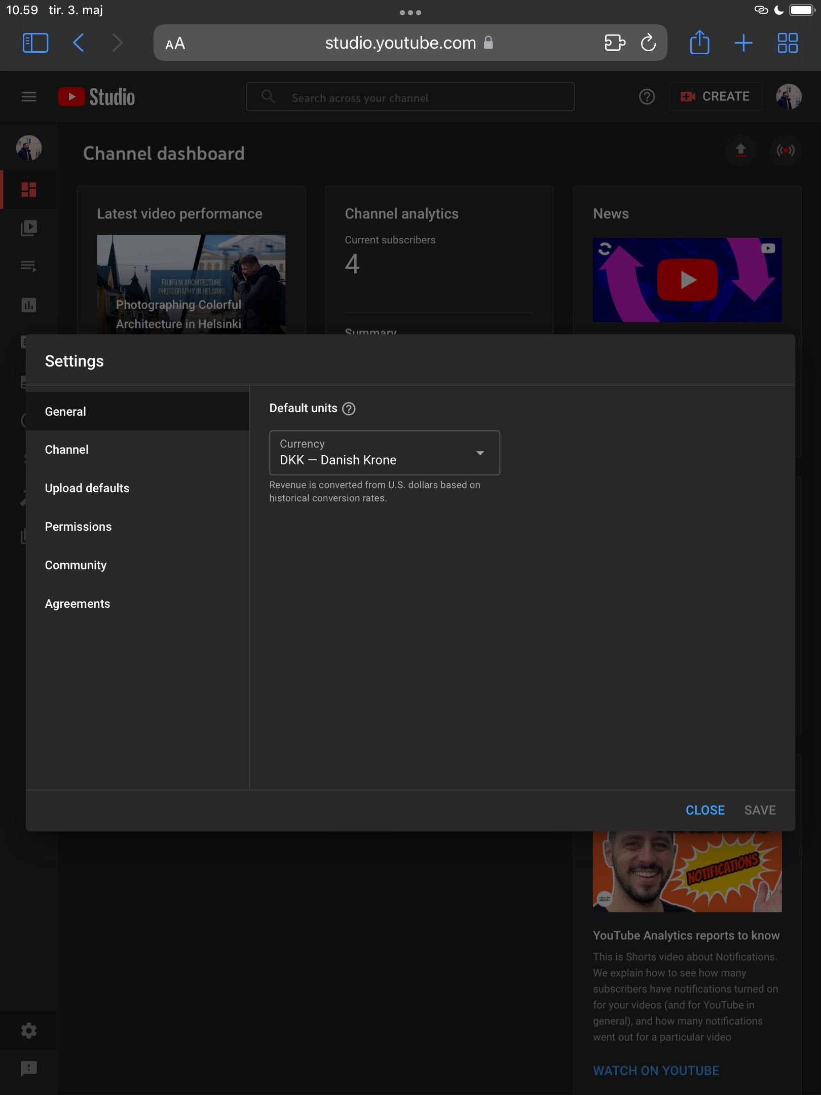 iPad с открытыми настройками YouTube Studio