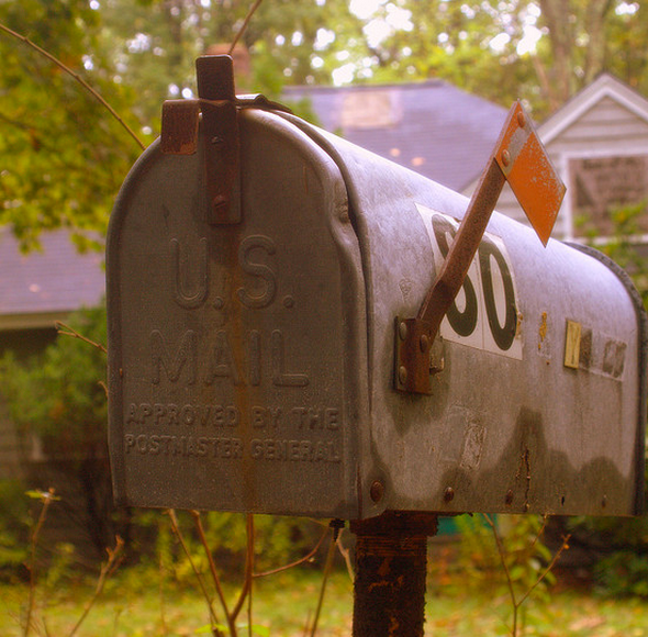 Скриншоты почтовых интерфейсов на экране