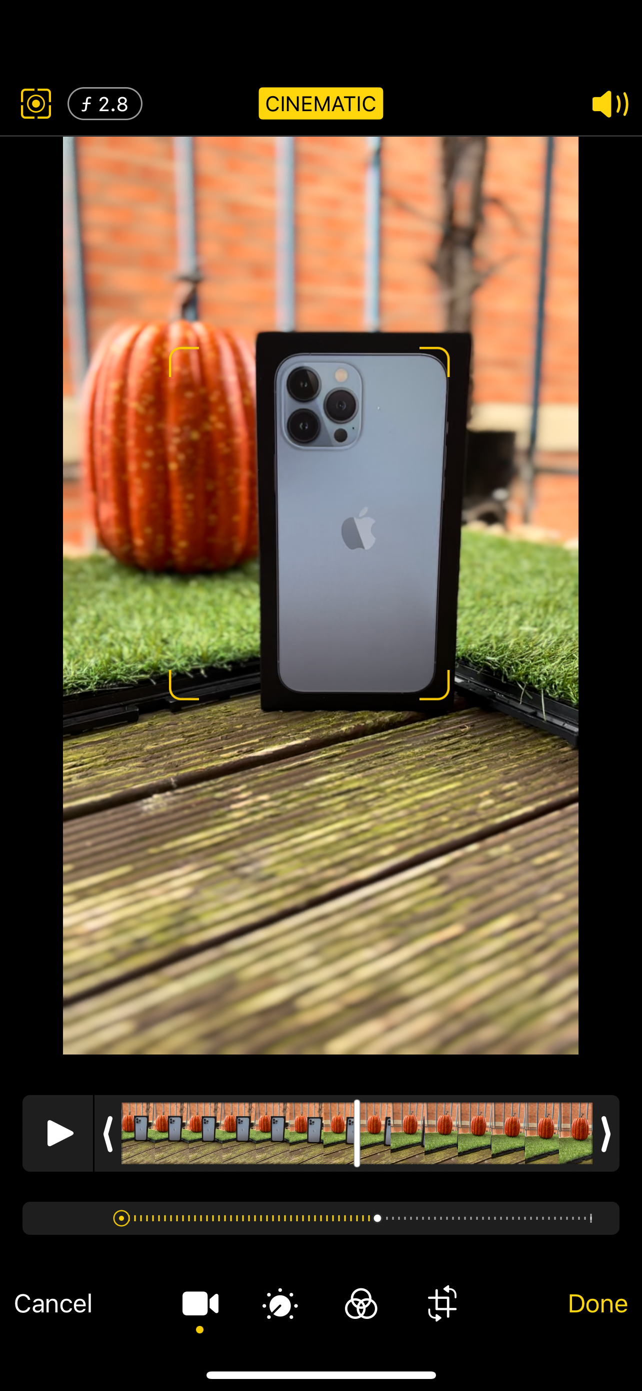 Cinematic mode Before Subject Change