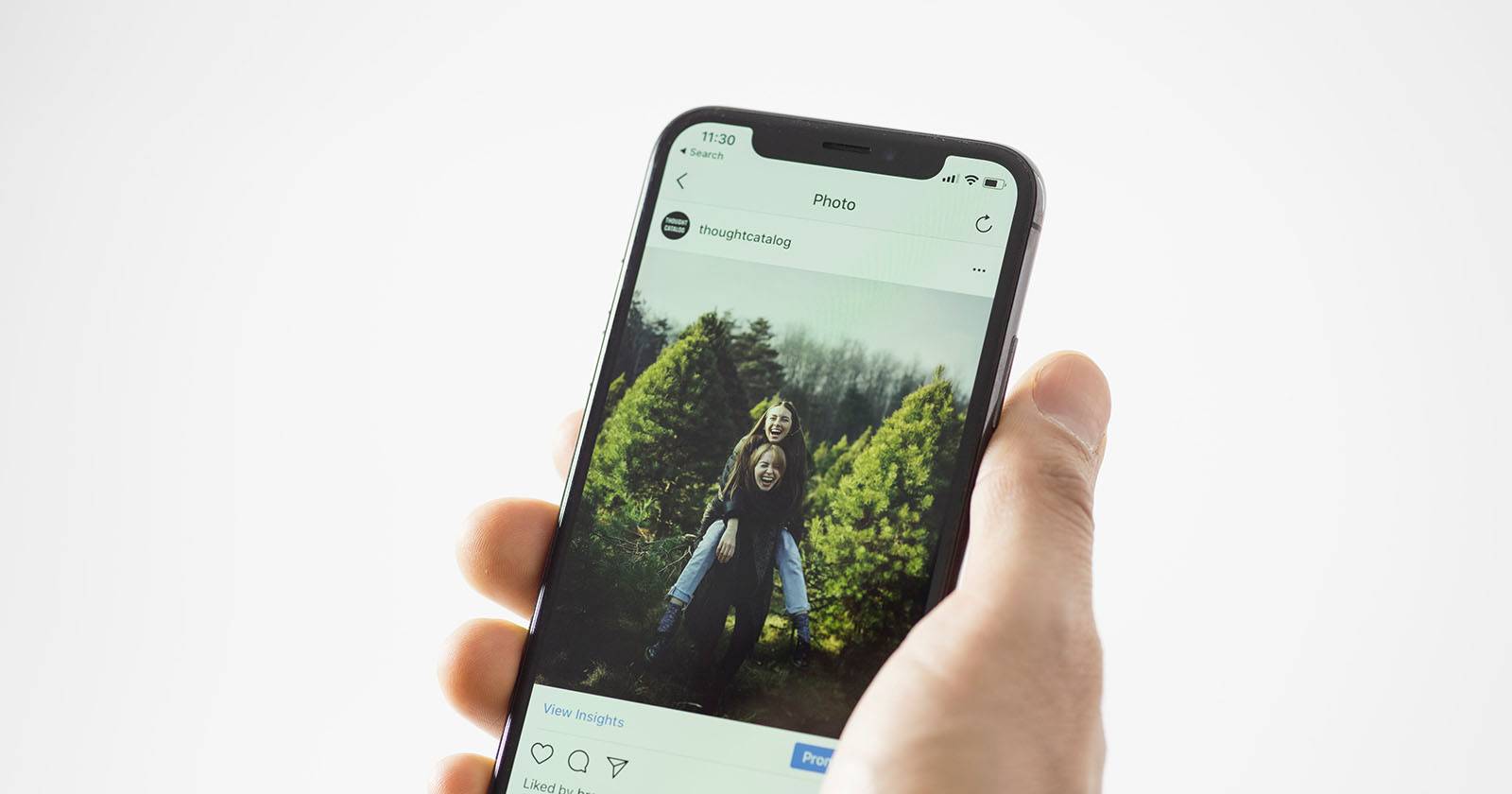 Женщины в Instagram, смартфоны и открытый профиль