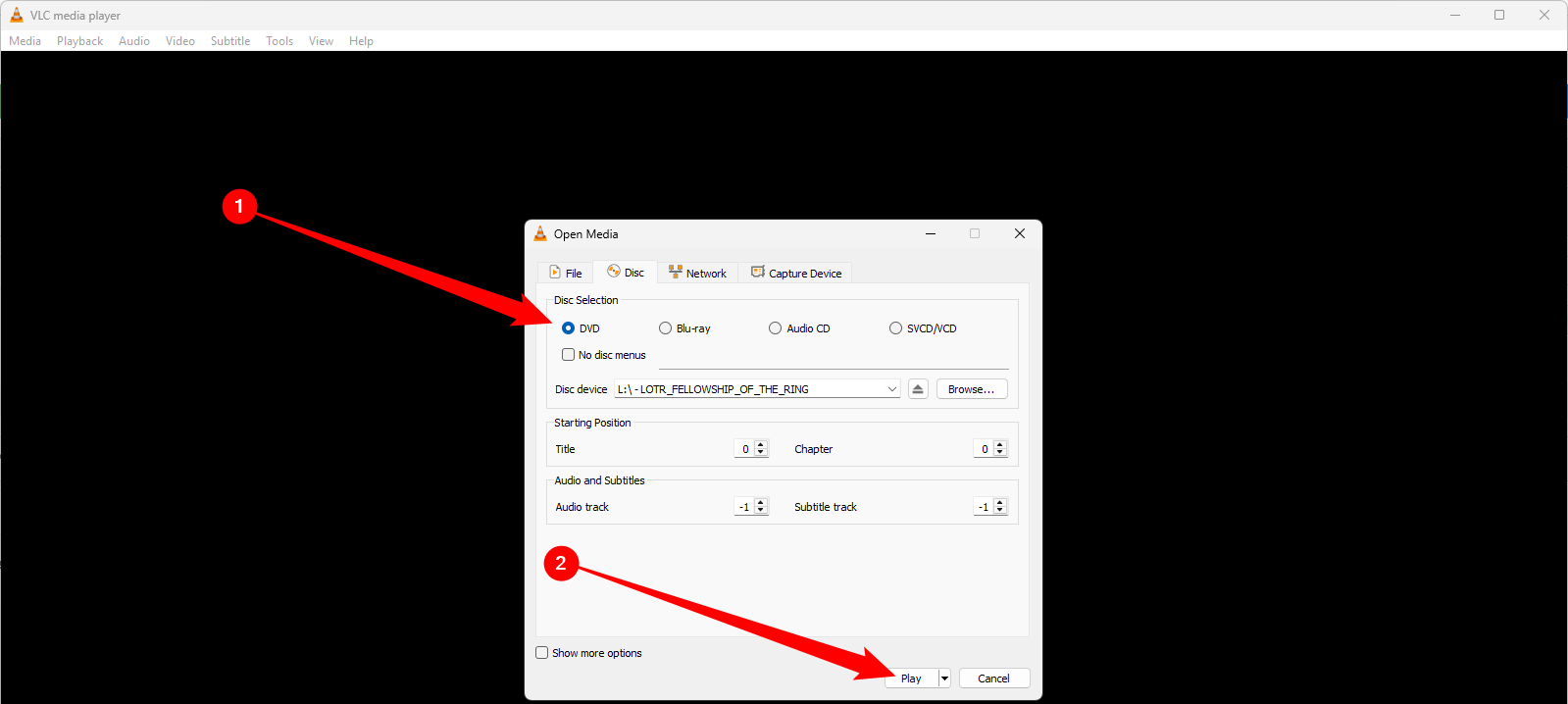 Выберите «DVD» вверху, затем нажмите «Воспроизвести».