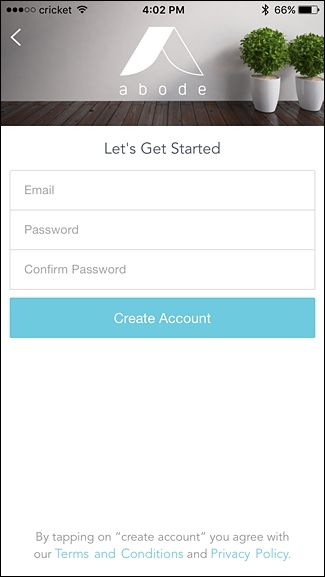 Ввод email и пароля для аккаунта Abode