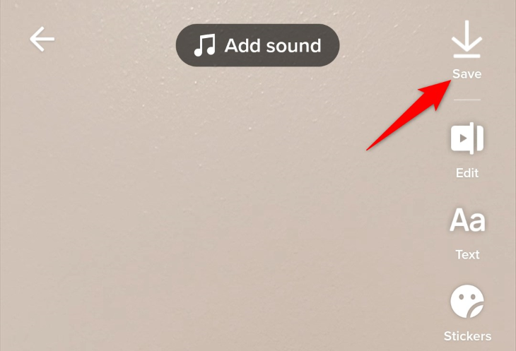 Кнопка «Сохранить» в правом верхнем углу экрана видео