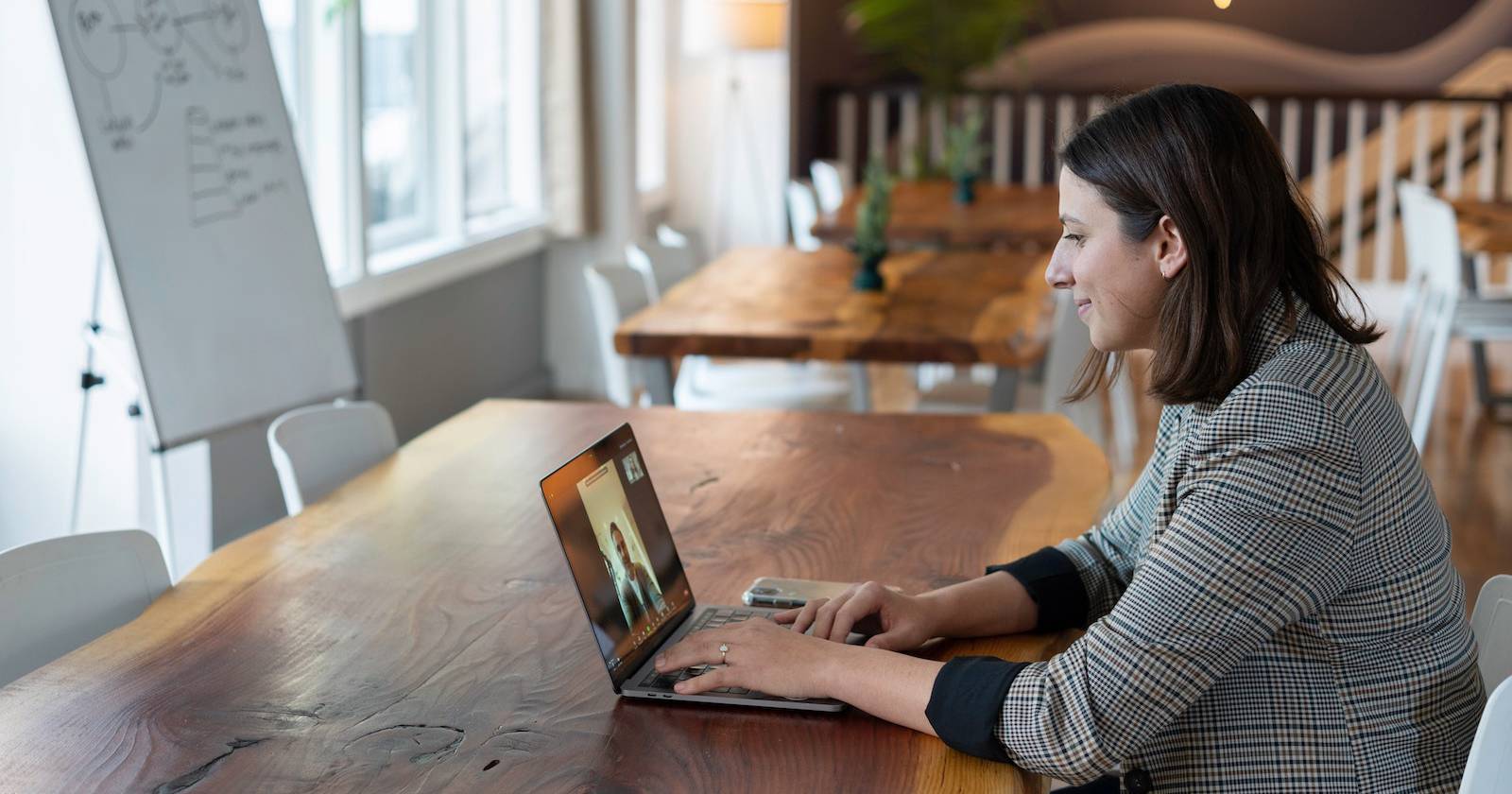 Видеоконференция в действии: участники в сетевом звонке