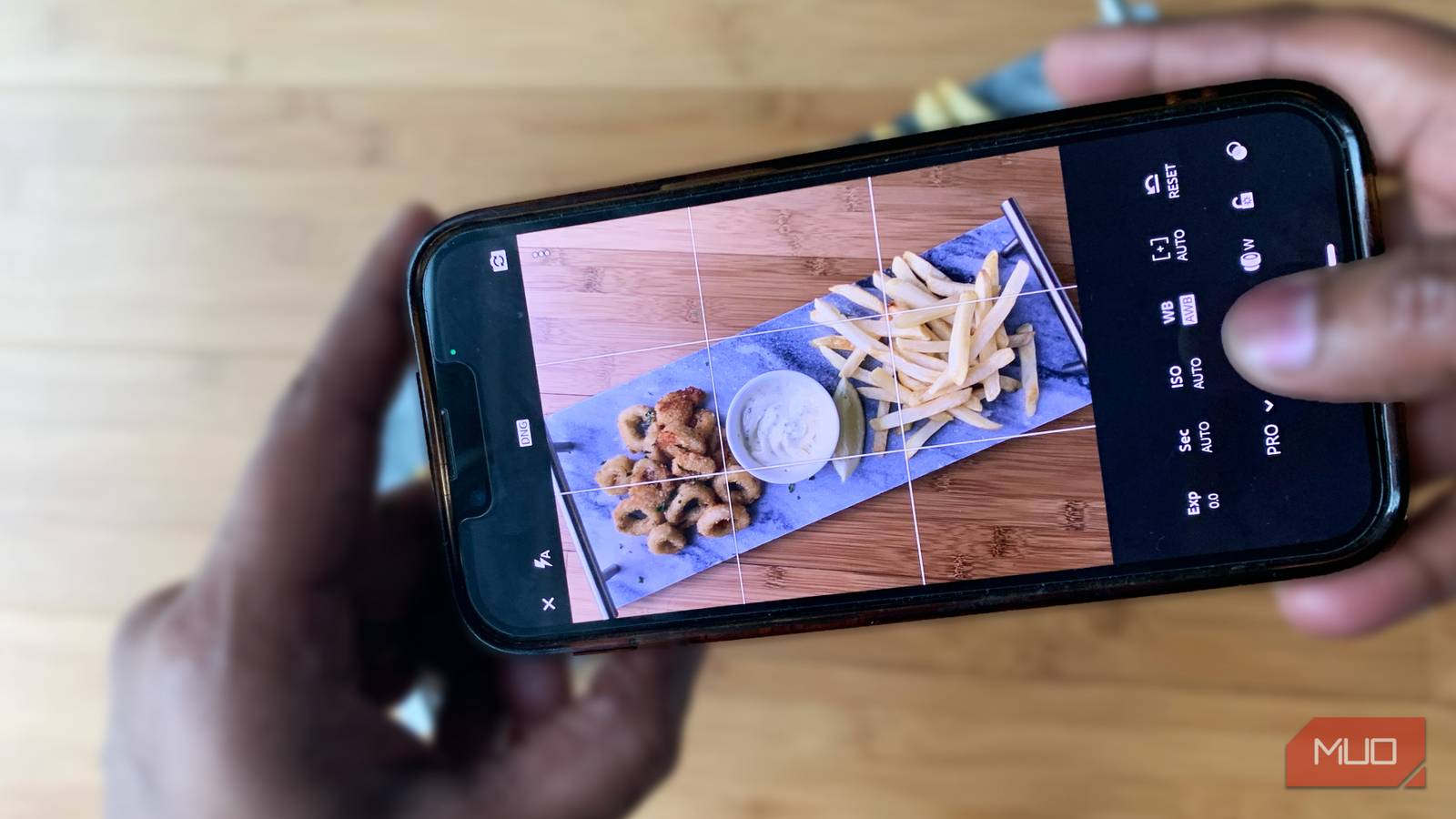 Тарелка с едой крупным планом