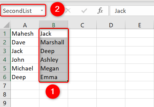 Назначьте SecondList второму списку.