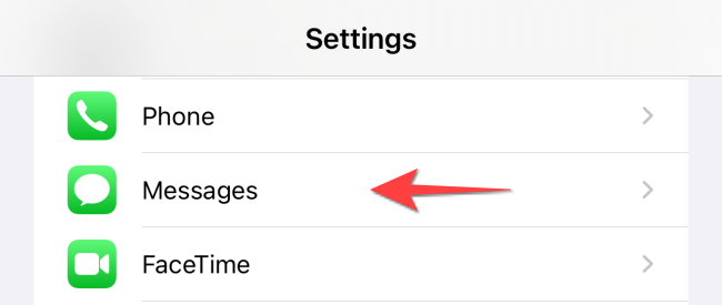 Выберите «Сообщения» в Настройках.